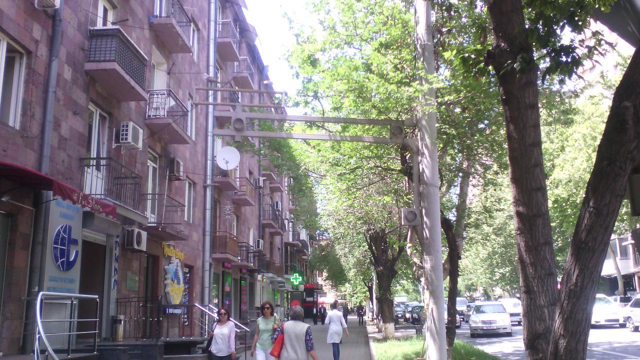 Apartments On Sayat-Nova 14 Jerevan Exteriör bild
